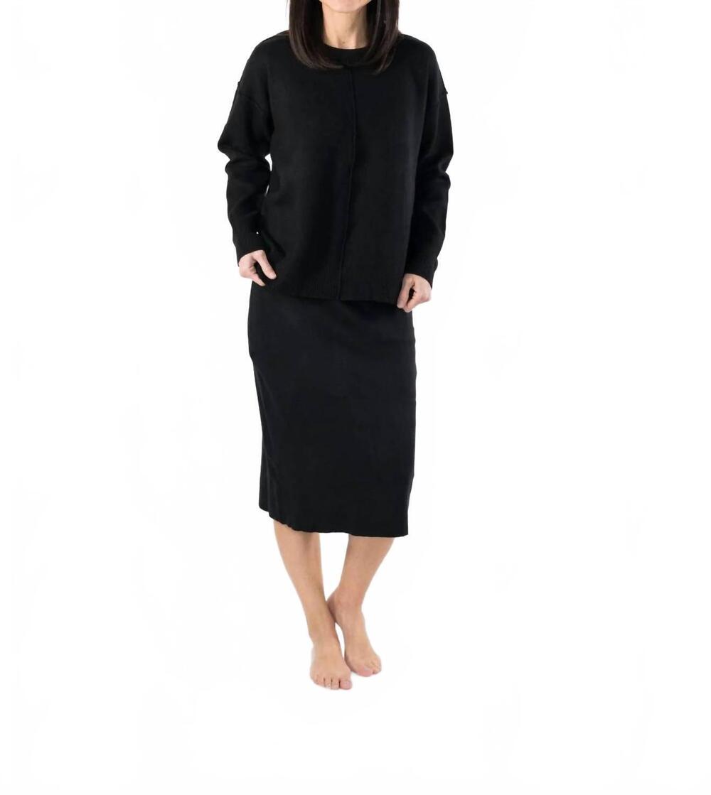 NEW TEA N ROSE willow sweater and skirt set in black